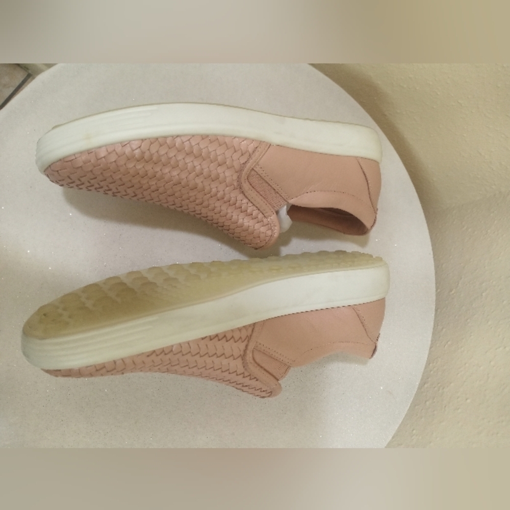 Ecco Women's Blush Woven Slip-On Sneakers - Picture 4 of 9